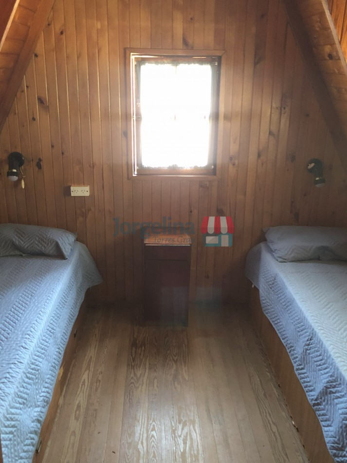 Casa Alpina A Pocas Cuadras de la playa- Mar de Ostende- Pinamar