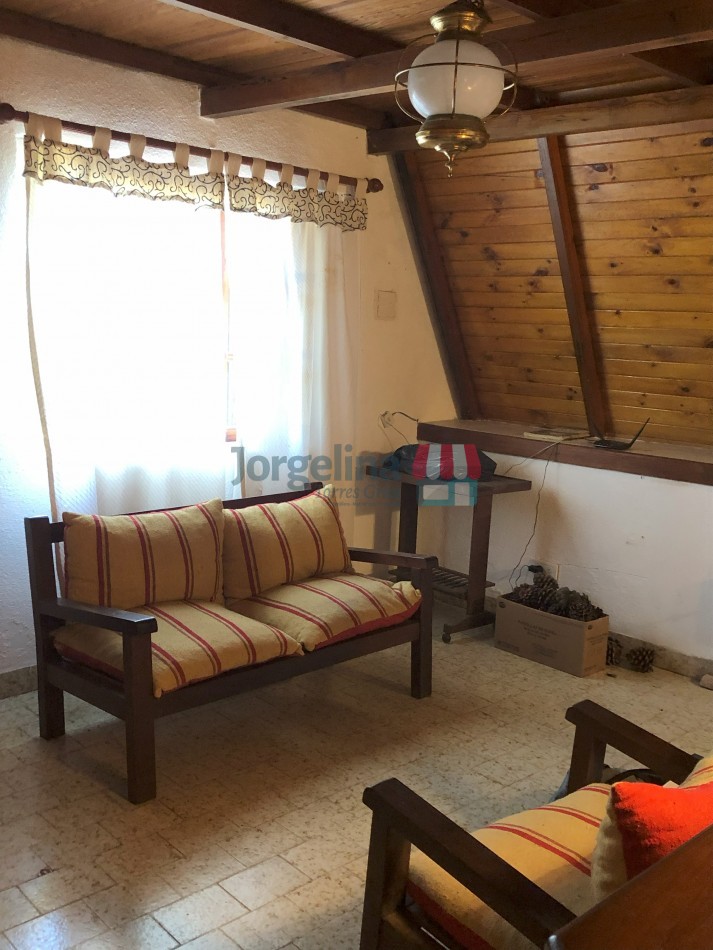 Casa Alpina A Pocas Cuadras de la playa- Mar de Ostende- Pinamar